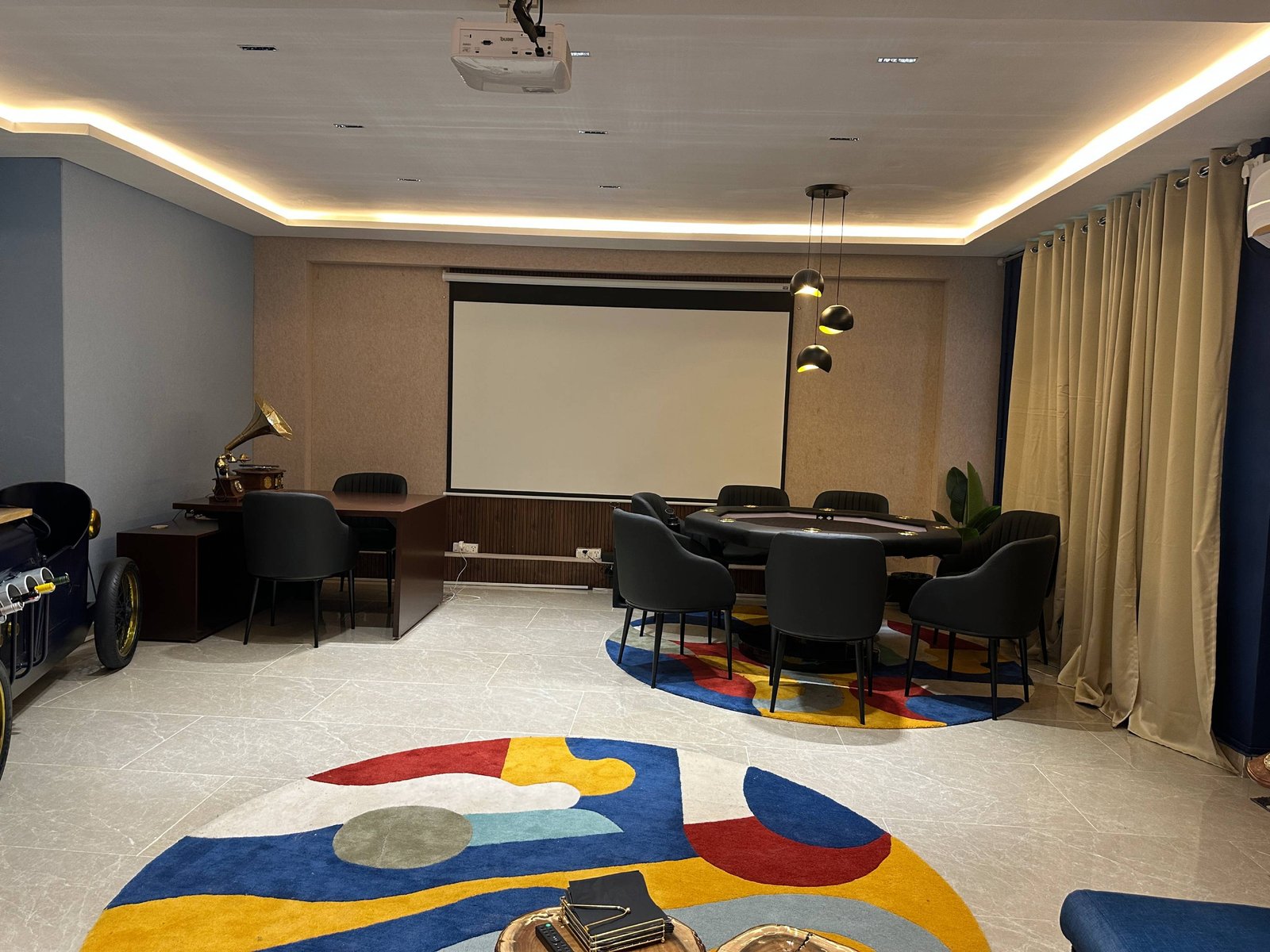 Inside the Studio · Nexus